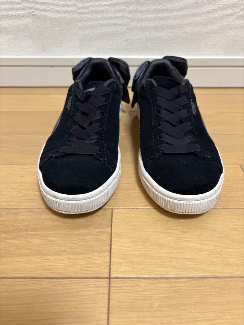 PUMA SUEDE Bow ブラック スニーカー — image 3