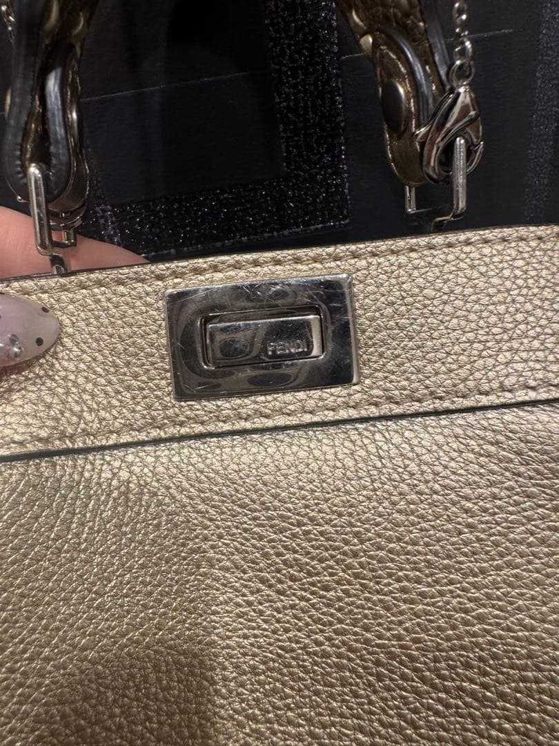 FENDI ゴールド バッグ — image 4