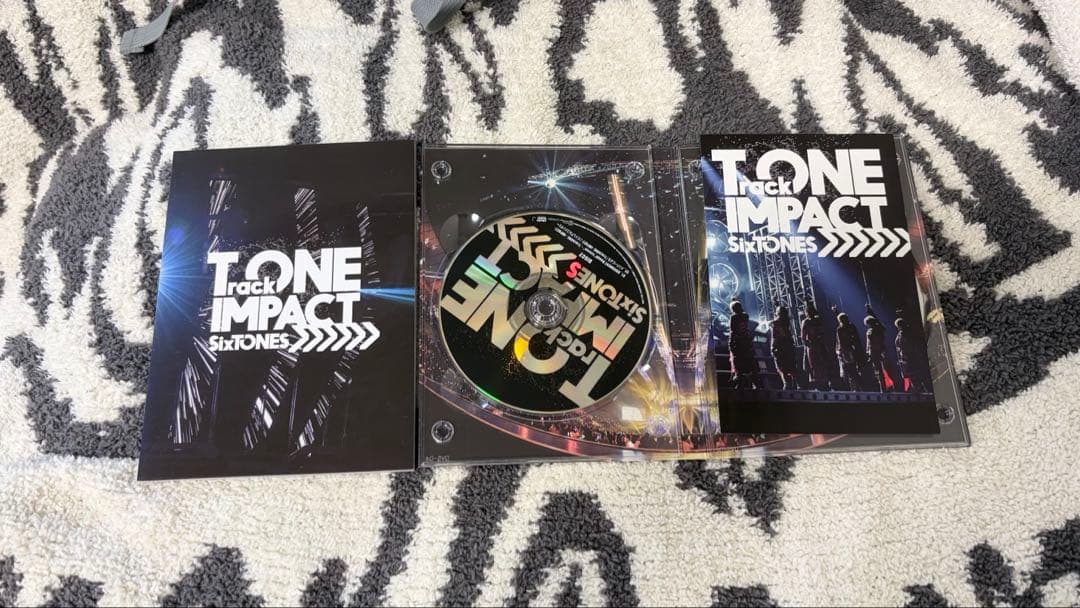 SixTONES TONE IMPACT DVD &CD4枚のおまけ — image 2