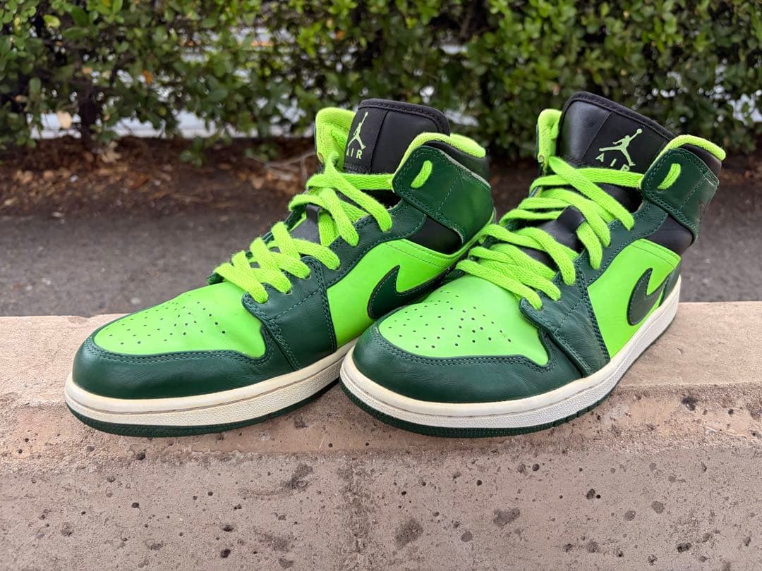 NIKE エアジョーダン1 MID ゴージ グリーン — image 3