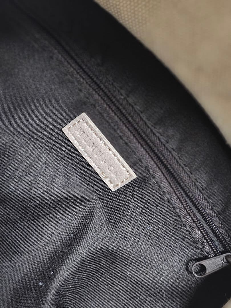 メッシュ編み込み ハンドバッグ ベージュ 巾着付き — image 4