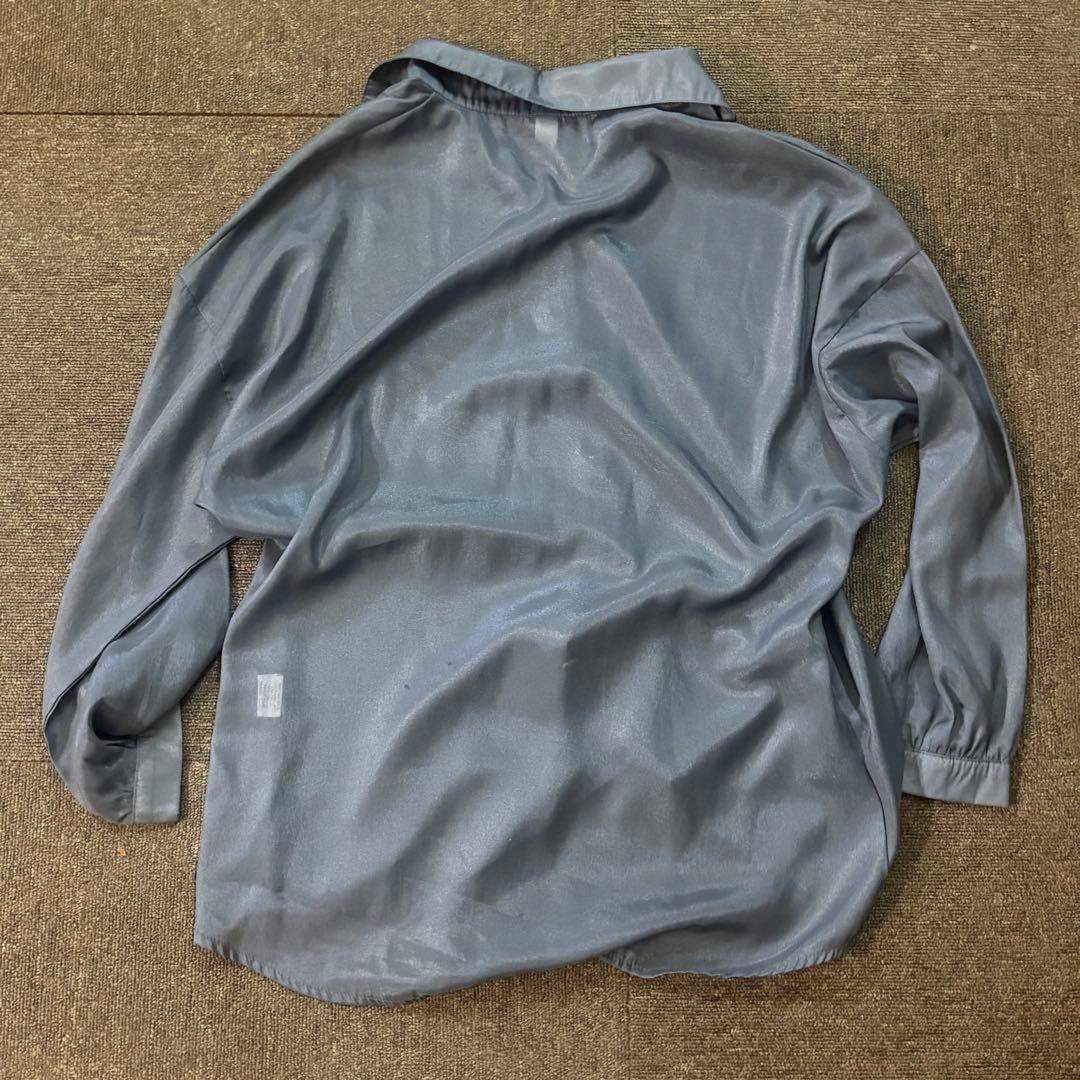 グレー 長袖シャツ Mサイズ — image 2