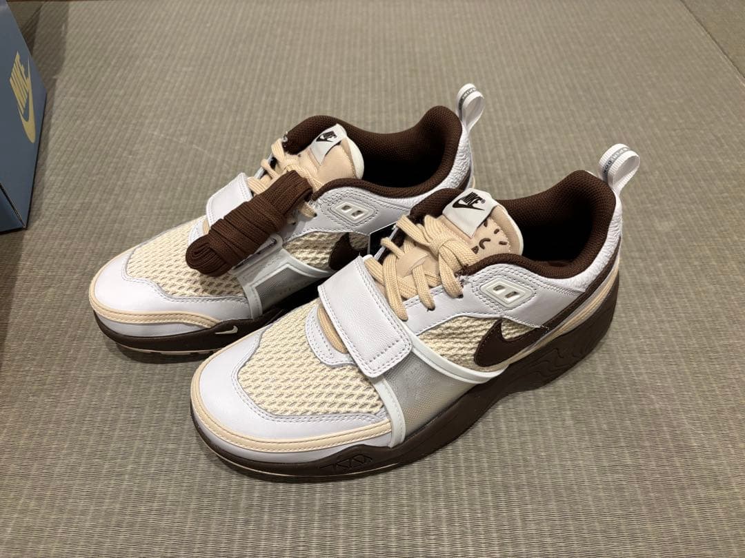 NIKE ZOOM FIELD JAXX WHITE — image 2