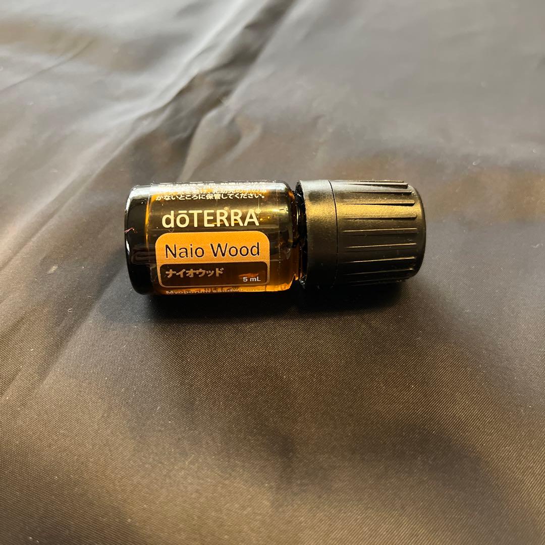 dōTERRA ナイオウッド エッセンシャルオイル 5ml — image 2