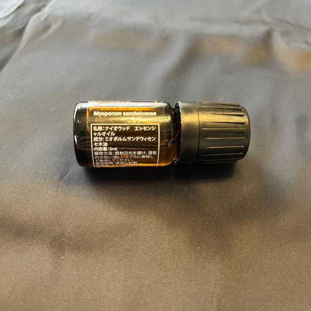 dōTERRA ナイオウッド エッセンシャルオイル 5ml — image 3