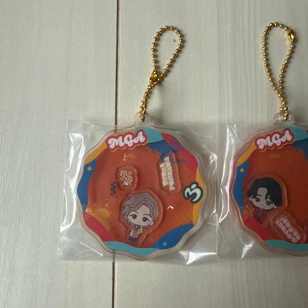 MGA アクリルキーホルダー 3種セット — image 2