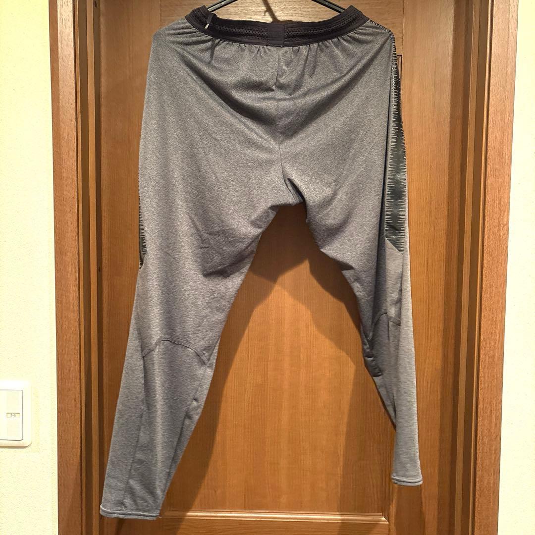 ナイキNIKEトレーニングパンツ グレー　サイズM — image 2