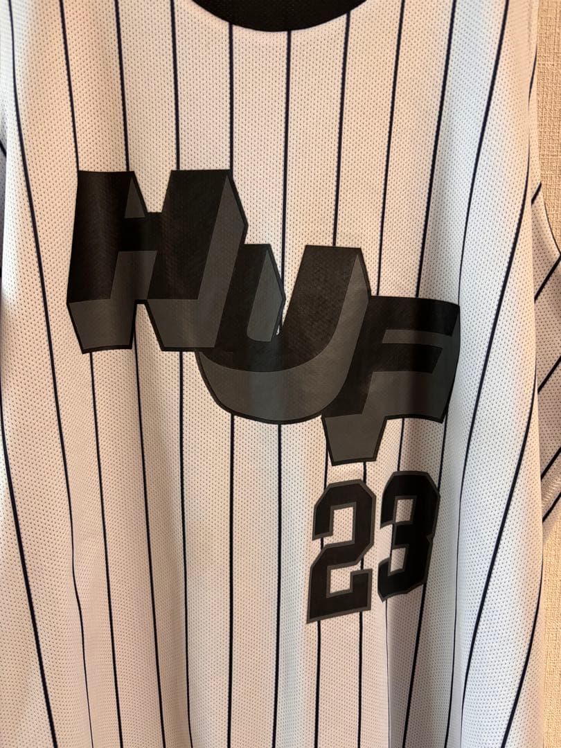 HUF REVERSIBLE 【L】 — image 3