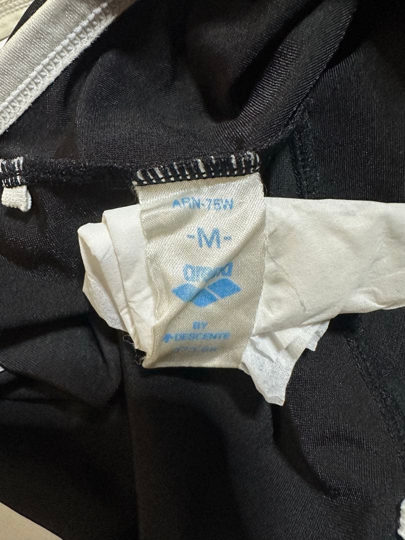ARN-75W アリーナ 女子競泳水着 Mサイズ — image 5