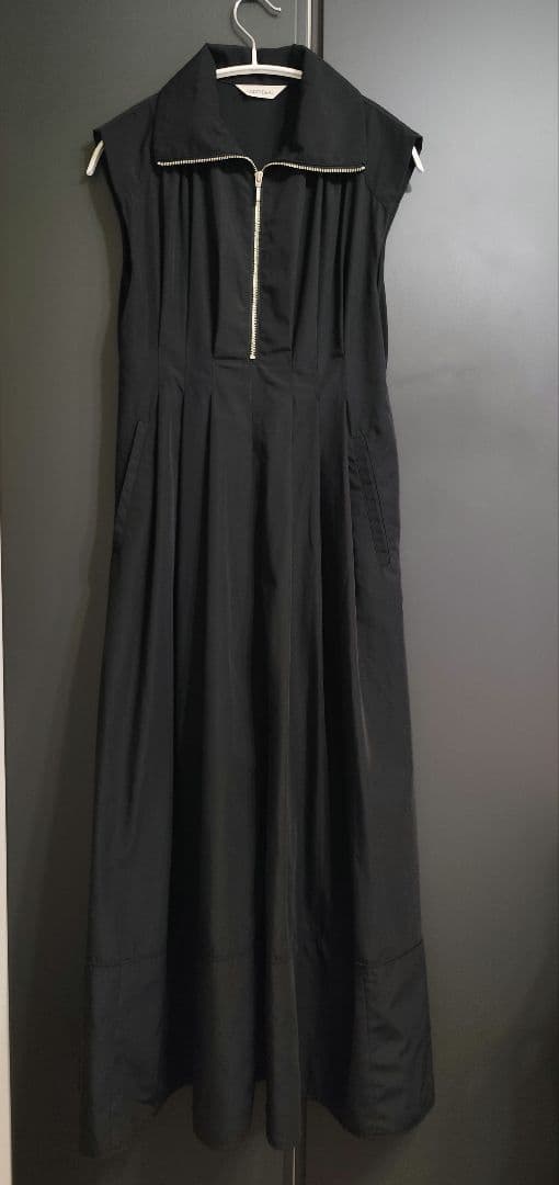 COCODEAL ココディール ハーフジップノースリタックワンピース（BLK） — image 3