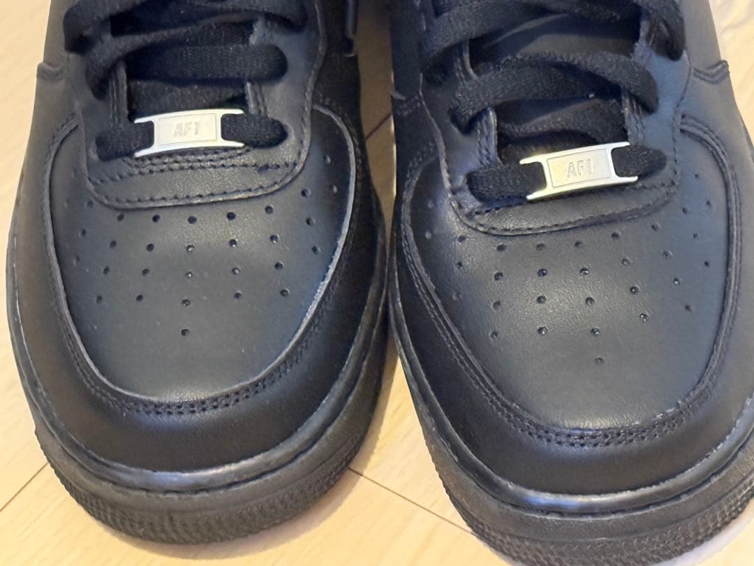 【美品】NIKE Air Force 1 Mid 07 Black — image 5