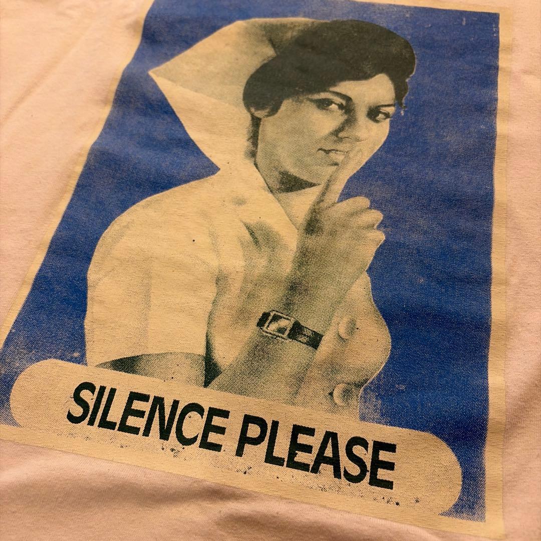 【ステッカー付き】ベドラム tシャツ SILENCE PLEASE フォトtee — image 2