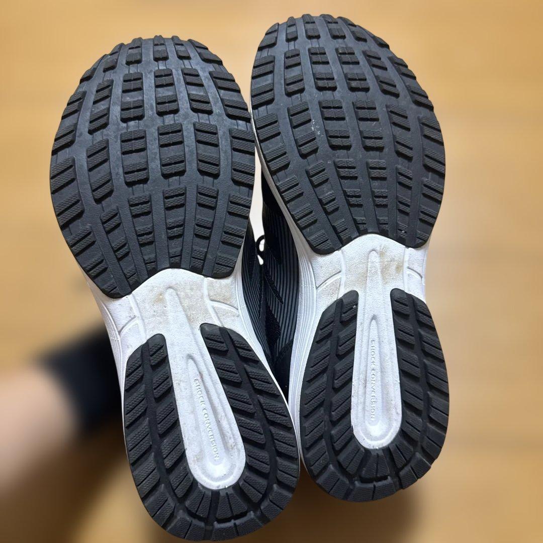 IGNIO NEXT FIT スニーカー 26.5cm — image 3