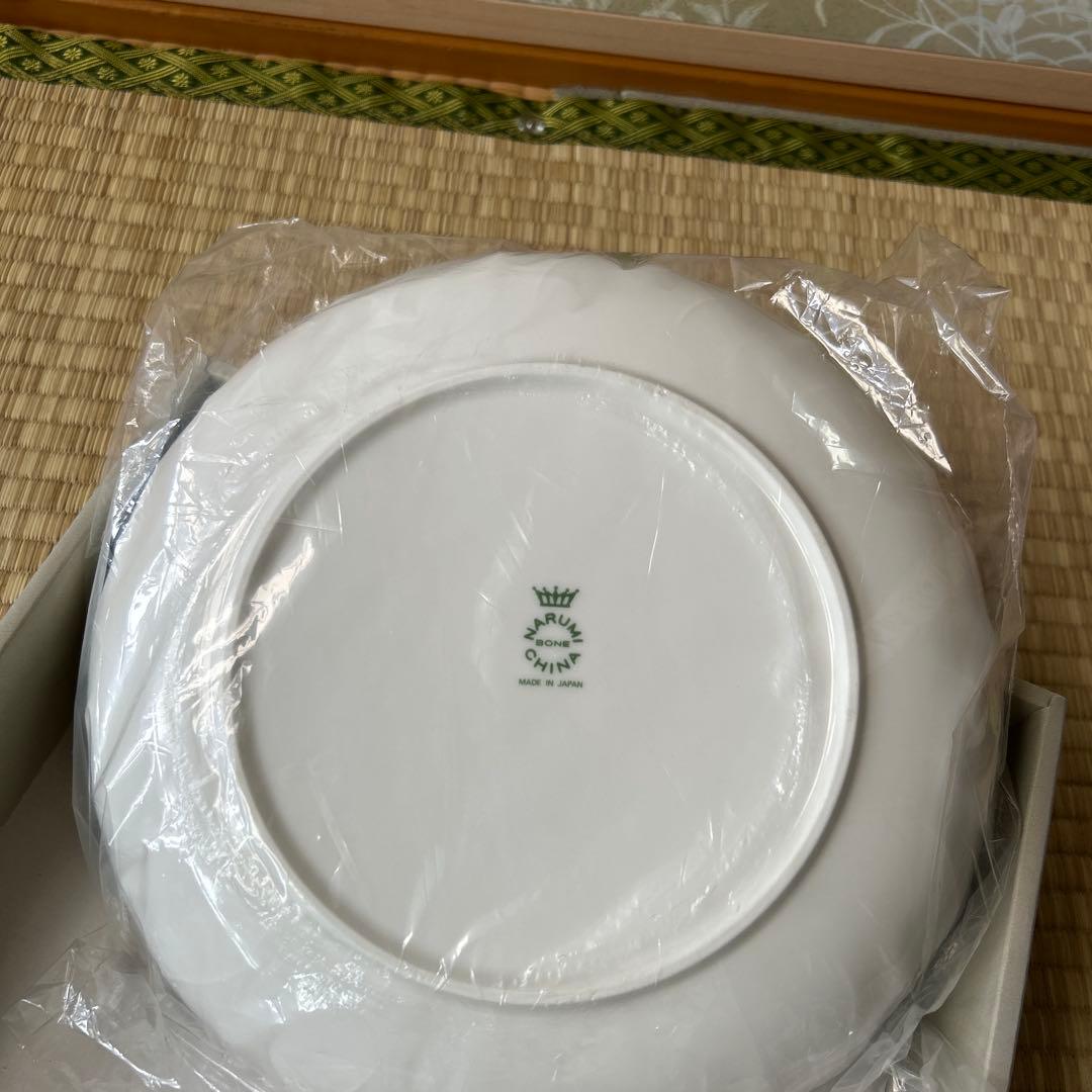 NARUMI ボーンチャイナ 25CM サービスボール — image 3