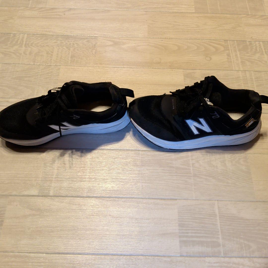 New Balance 900 ブラック スニーカー — image 3