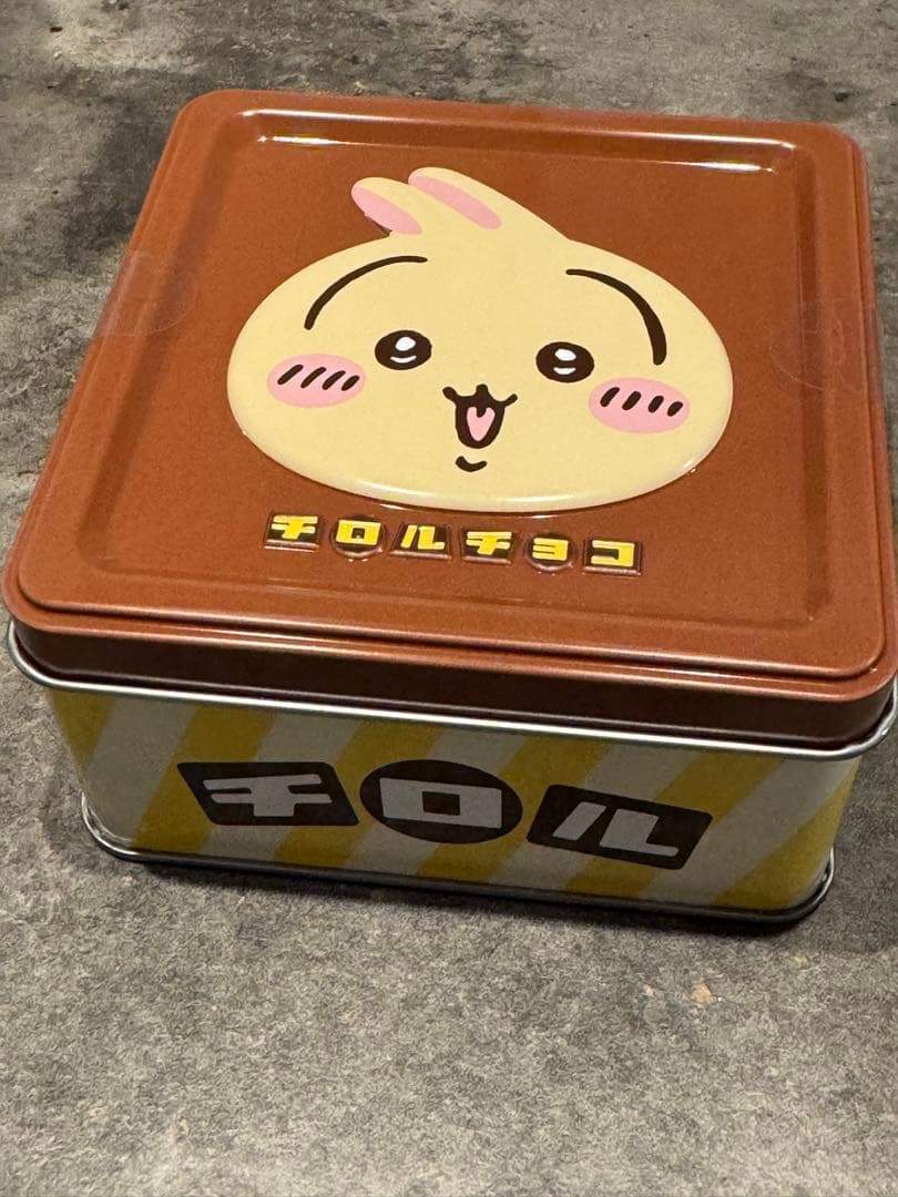 新品未開封　ちいかわ チロルチョコ缶　うさぎ — image 2