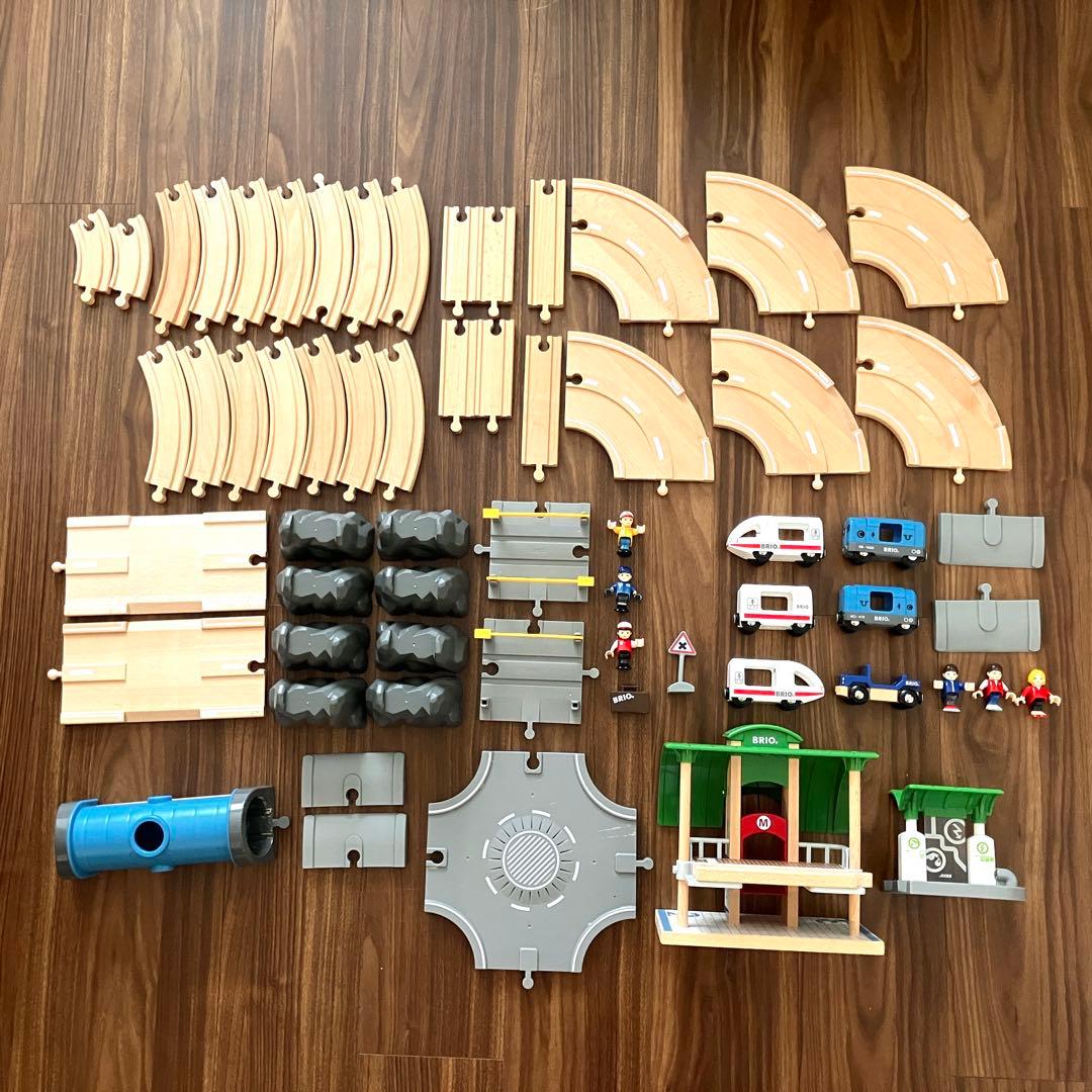【廃盤品】BRIO 2015年 クリスマス限定 レールセット 専用ケース付き — image 2
