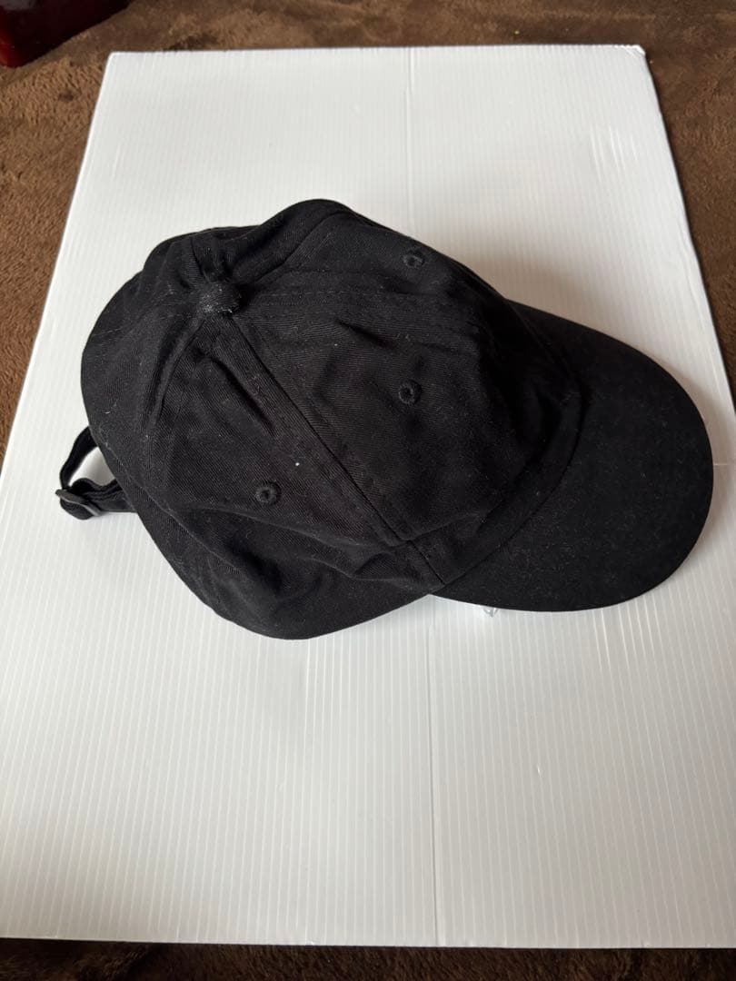 ブラックのキャップです。 サイズ不明です。 — image 2