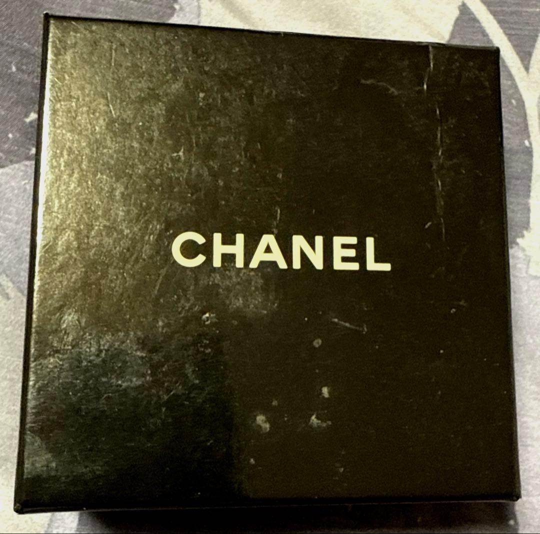 CHANEL ひし形　ラインストーン　ゴールド ヴィンテージ イヤリング — image 5