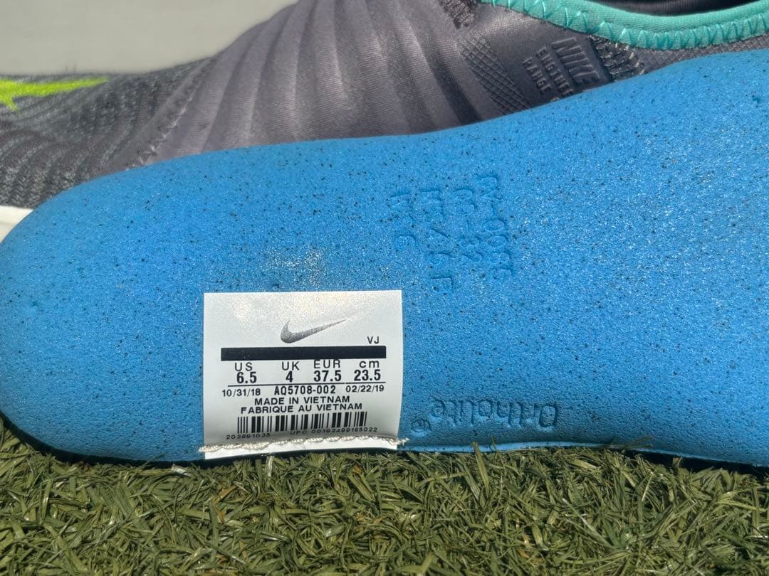 Nike ウィメンズ　フリーラン　フライニット3.0 グレー23.5cm — image 3