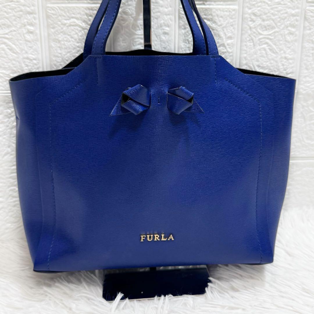 FURLA フルラ　トートバッグ　ハンドバッグ　青系　腕かけ — image 4