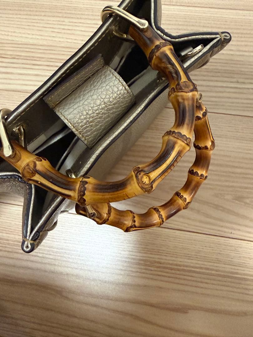Gucci バンブー ハンドバッグ メタリックシルバー — image 5