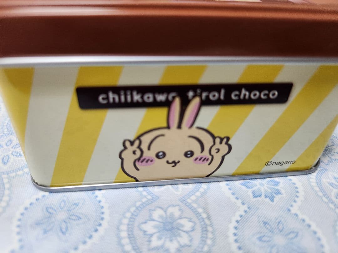 ちいかわ　うさぎ　チロル　チョコ缶 — image 2