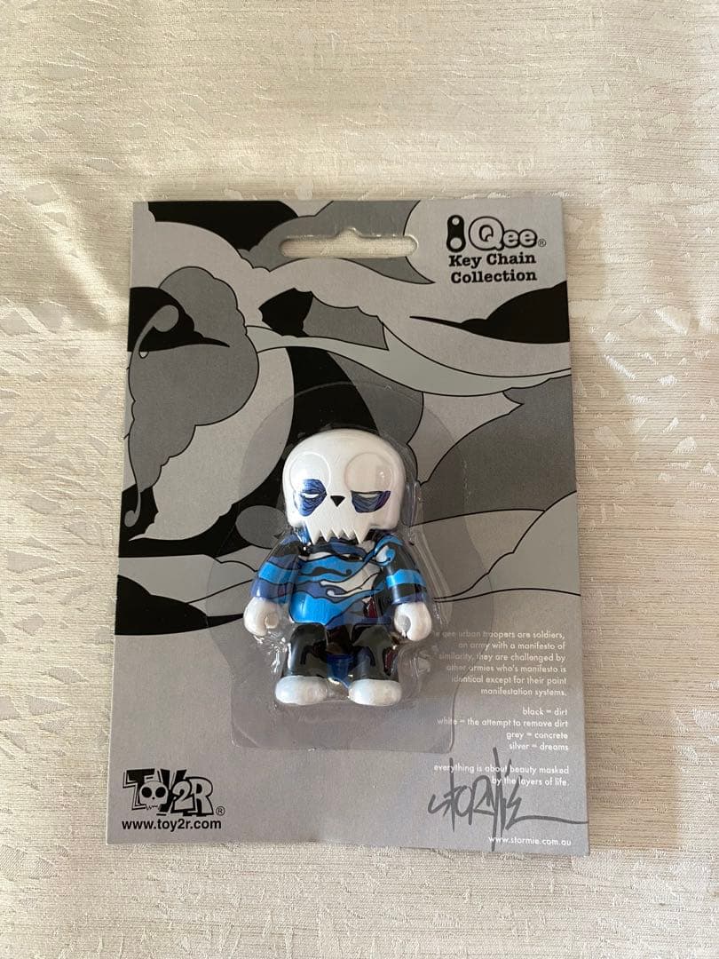 TOY2R Qee Key Chain Collection　 2体セット — image 5
