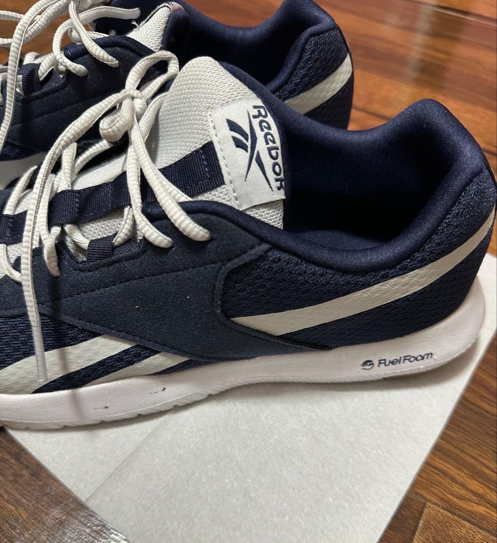 reebok スニーカー　紺色　27cm — image 2