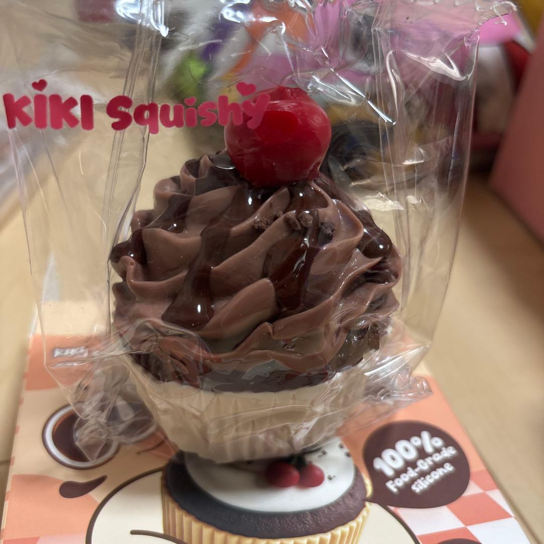 kikisquishy カップケーキ — image 2