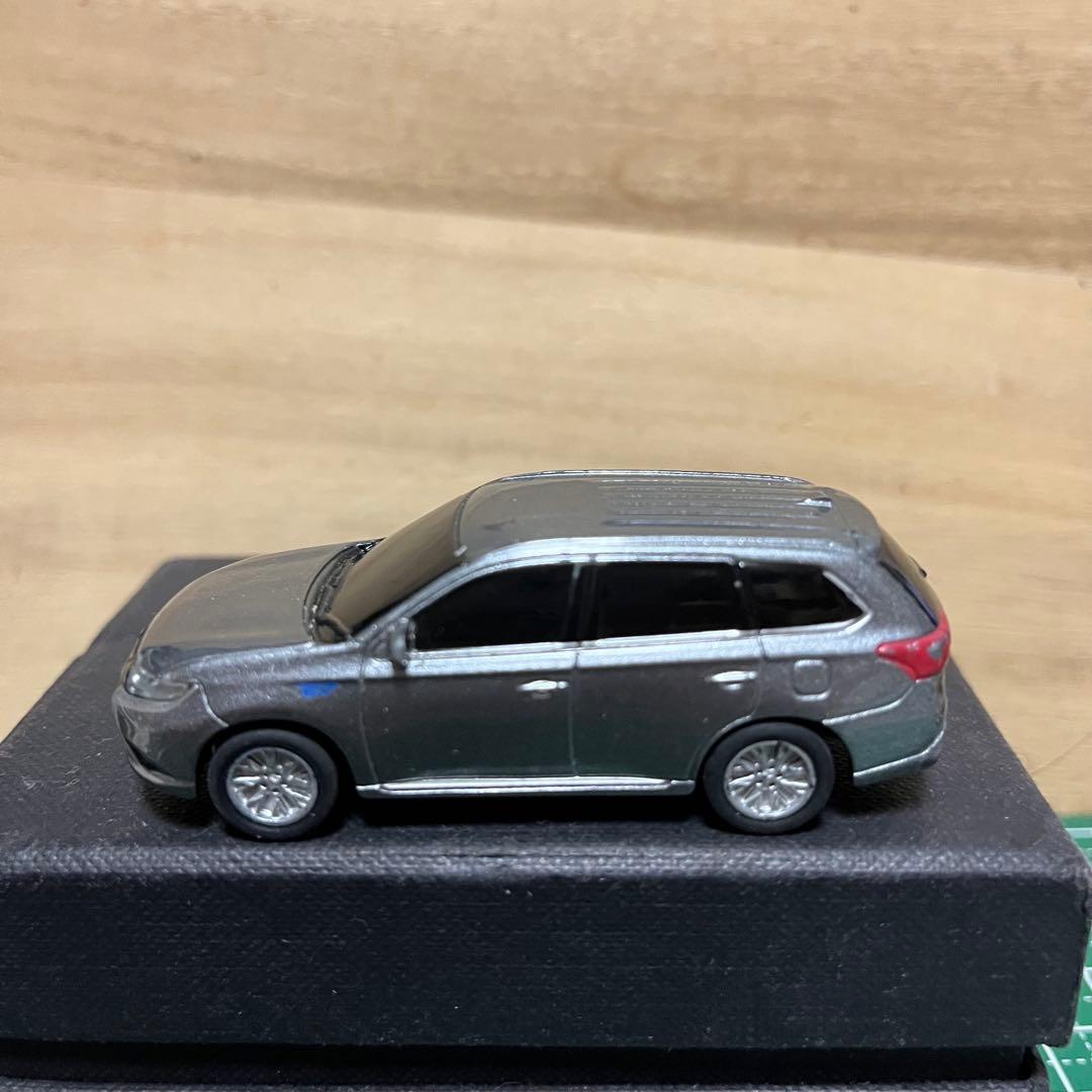 ミツビシ　アウトランダー OUTLANDER プルバックカー ミニカー — image 2