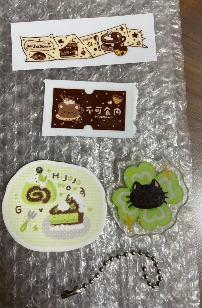 Hijojowo スクイーズ チョコマカロン アクリルタグ付き — image 3