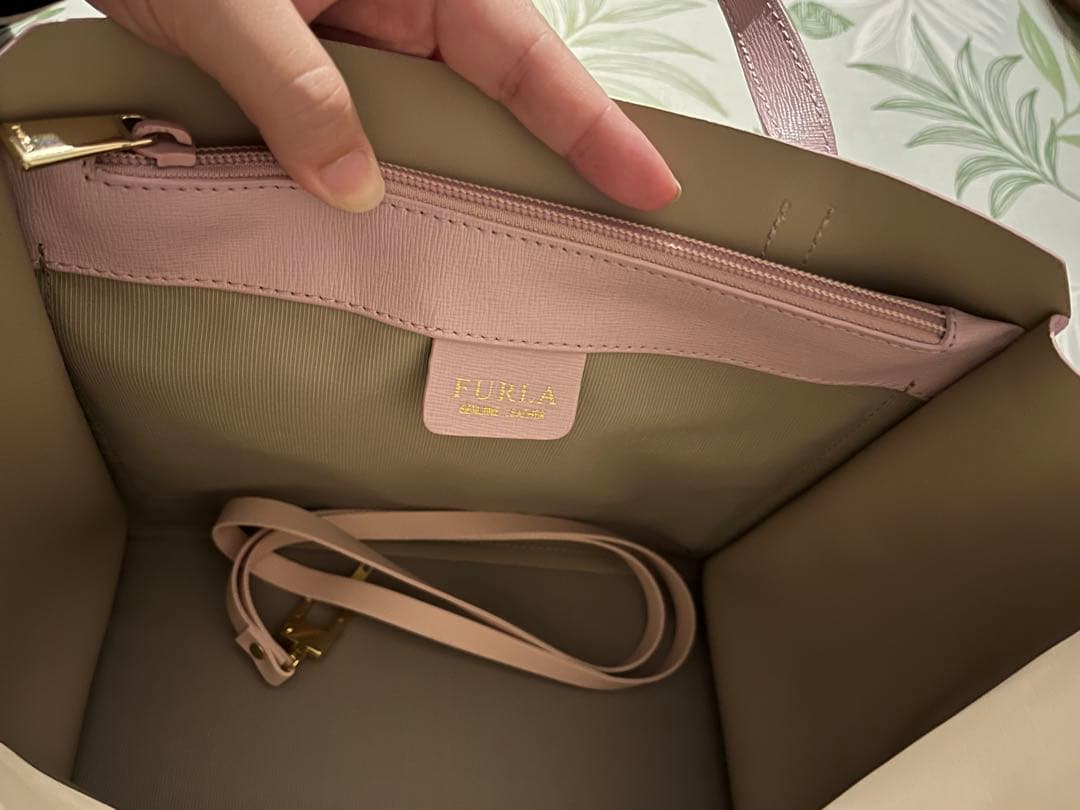 【匿名発送】FURLA ハンドバッグ　ショルダーバッグ — image 5