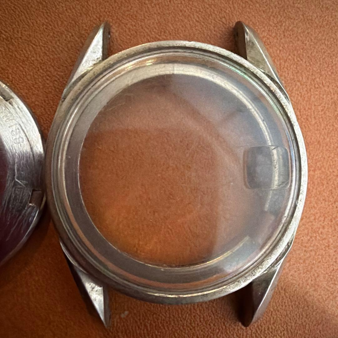 ビンテージ　時計ケース　メダリオン付き　スイス製 — image 4