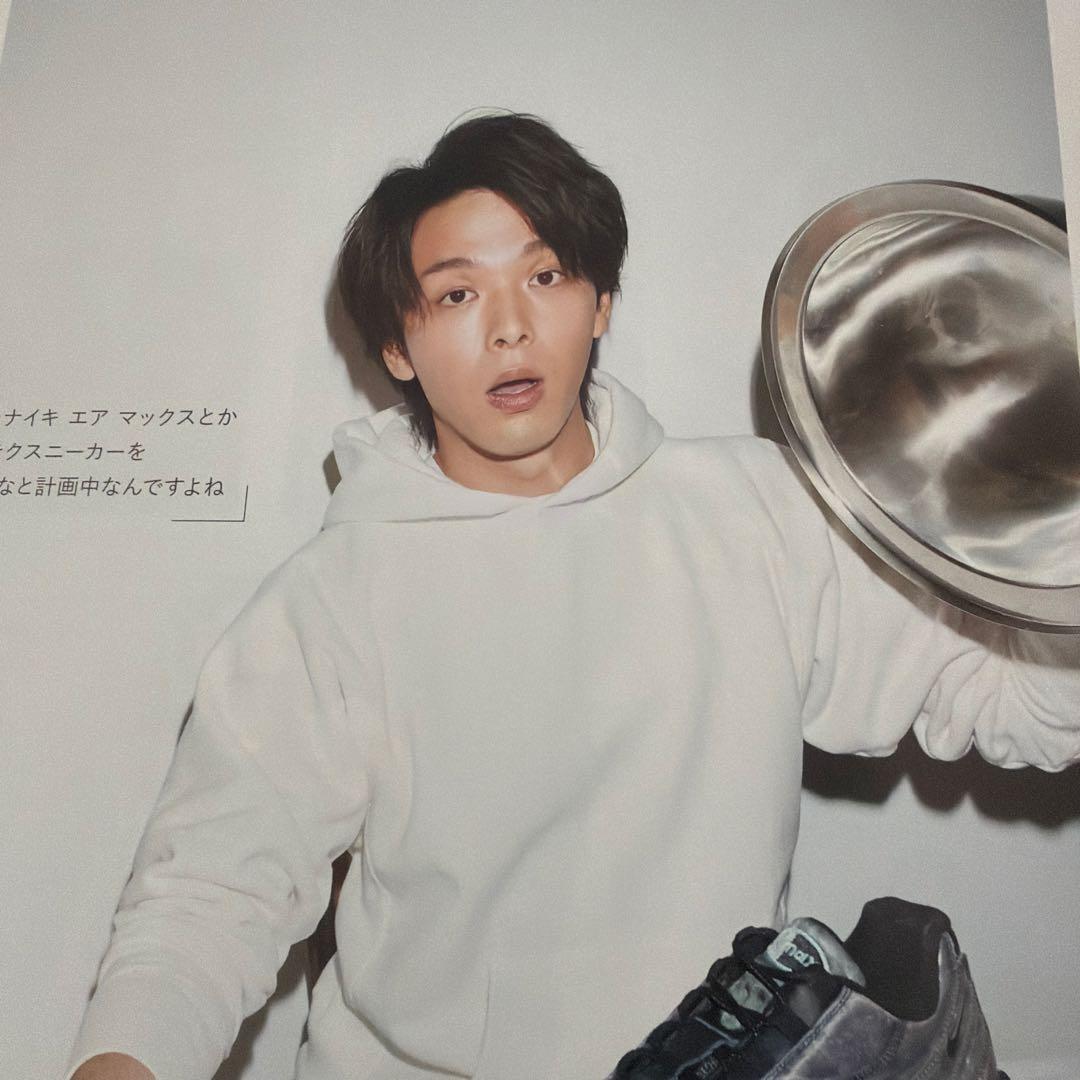 UOMOウオモ2021.6中村倫也切り抜き6P — image 2