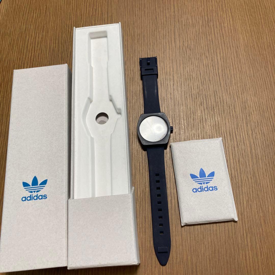 adidas Originals アナログ時計 本体　箱あり — image 2