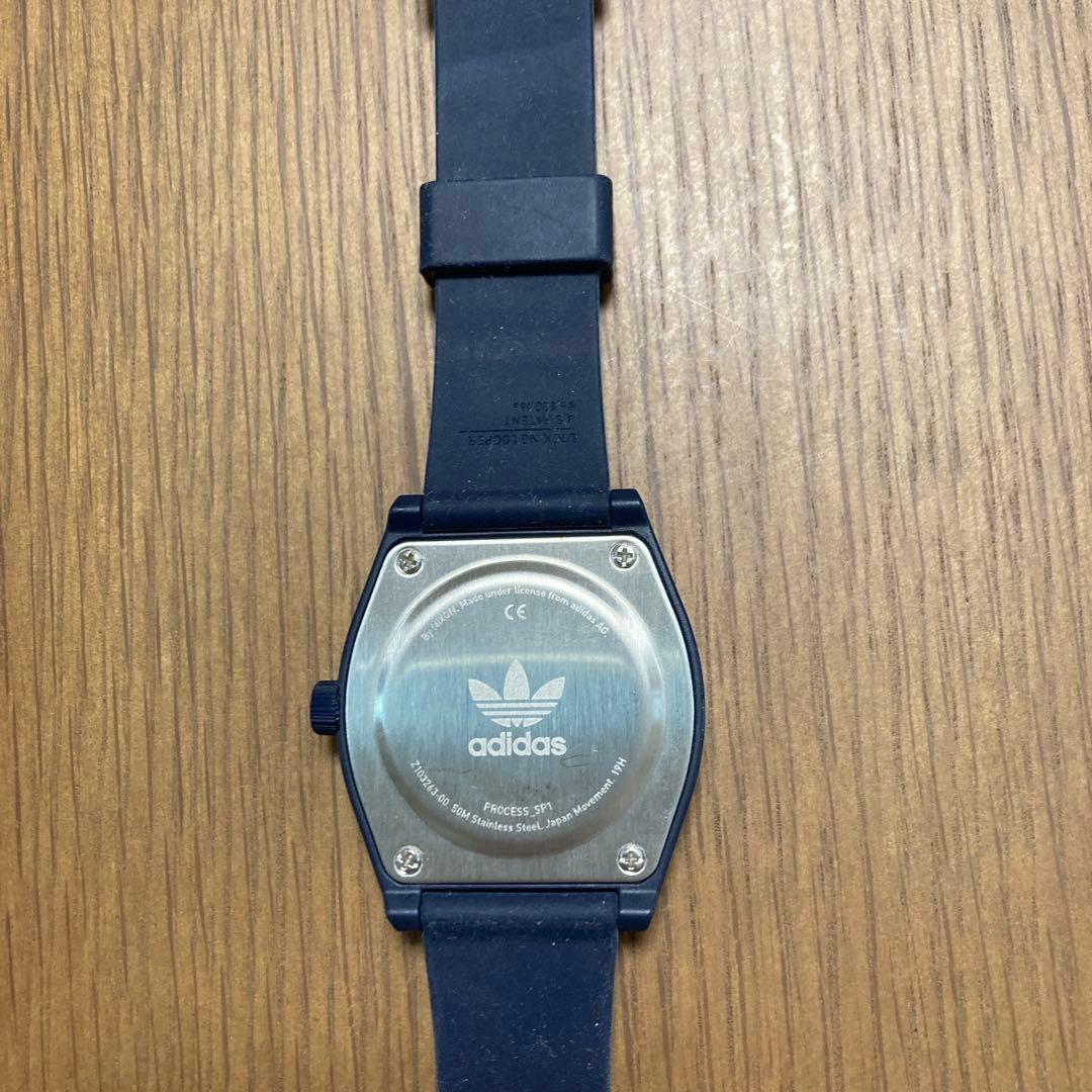 adidas Originals アナログ時計 本体　箱あり — image 5