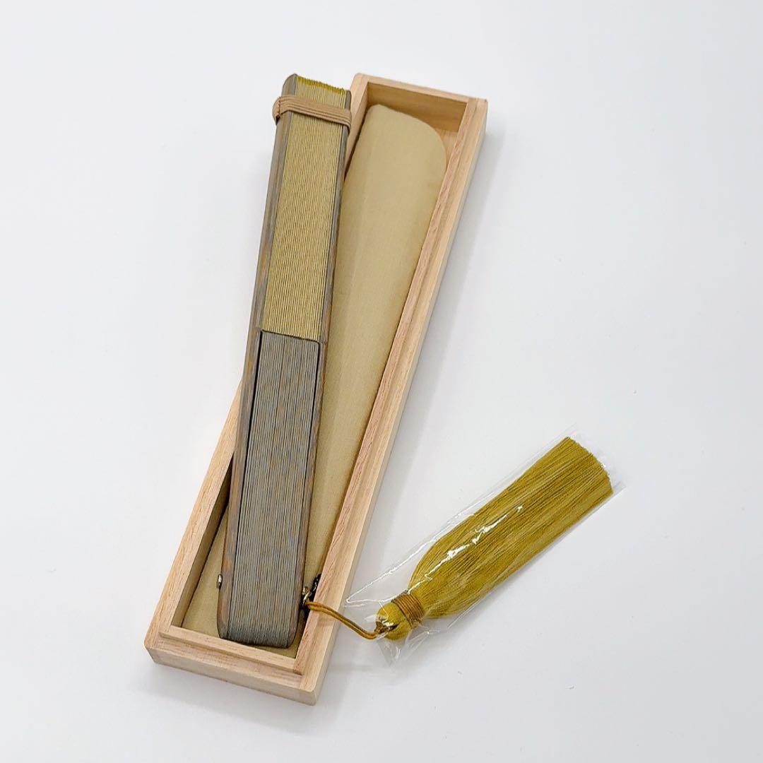 ete メンバーズギフト 扇子 非売品 新品 木箱付き グレージュ — image 2