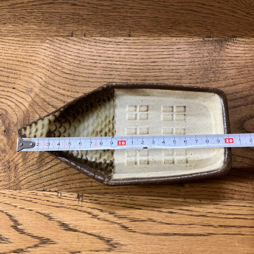 よしざわ窯　陶器 皿 家型 プレート 飾り皿　おうちプレート　益子焼 — image 3