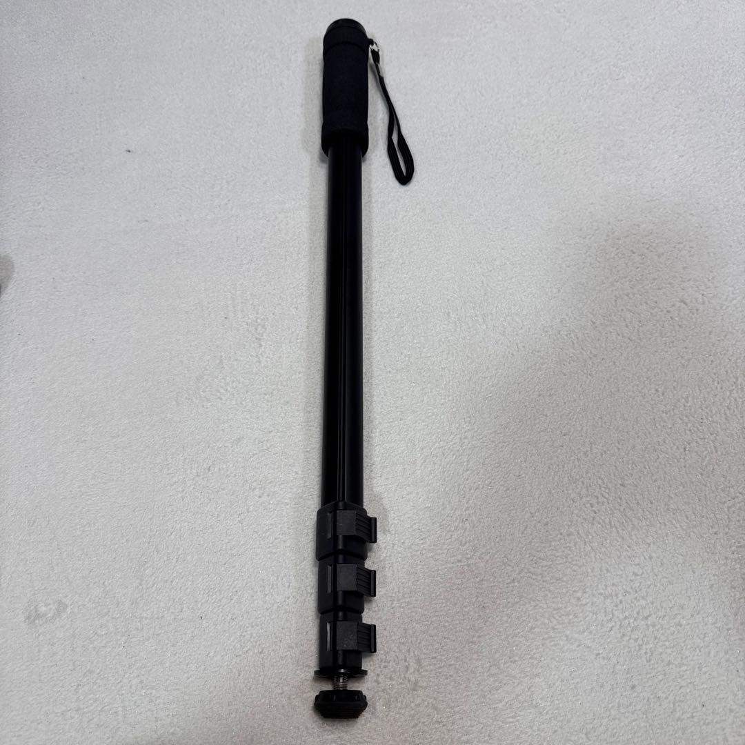 【美品】カメラ用 一脚 軽量・多段階伸縮 / 全長約144cm ケース付き 1脚 — image 4