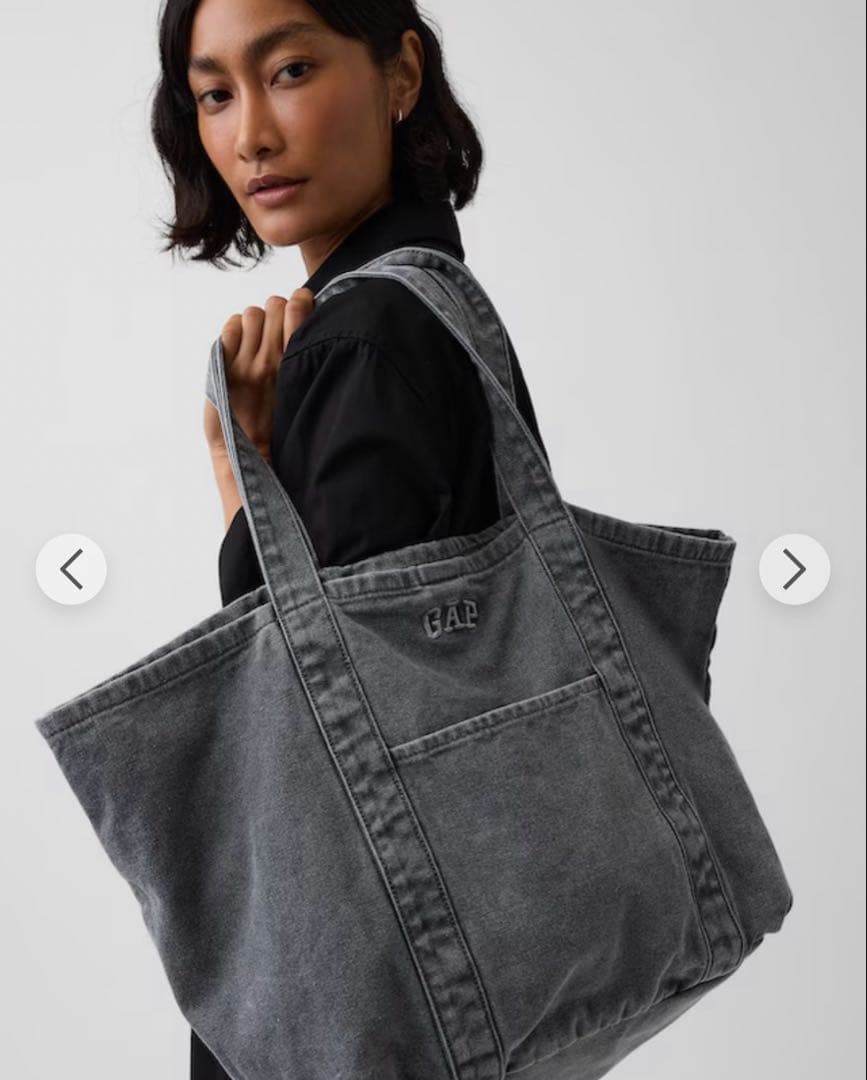 【レア希少】完売品ꕥ新品未開封ꕥ GAP ロゴトートバッグ　ブラック — image 3
