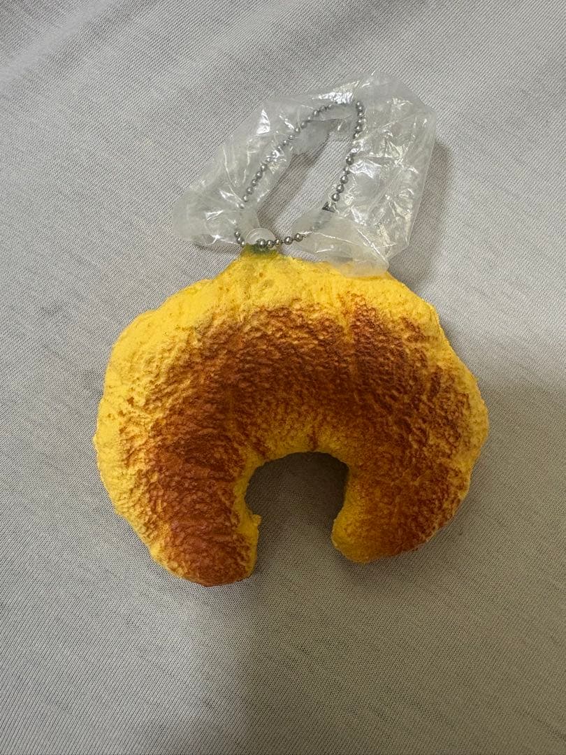 クロワッサン キーホルダー スクイーズ — image 2