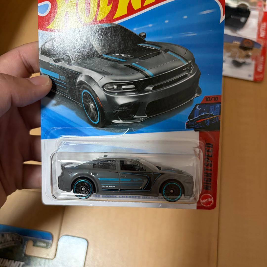 ホットウィール ダッジ チャージャー ヘルキャット　新品　未開封 — image 2