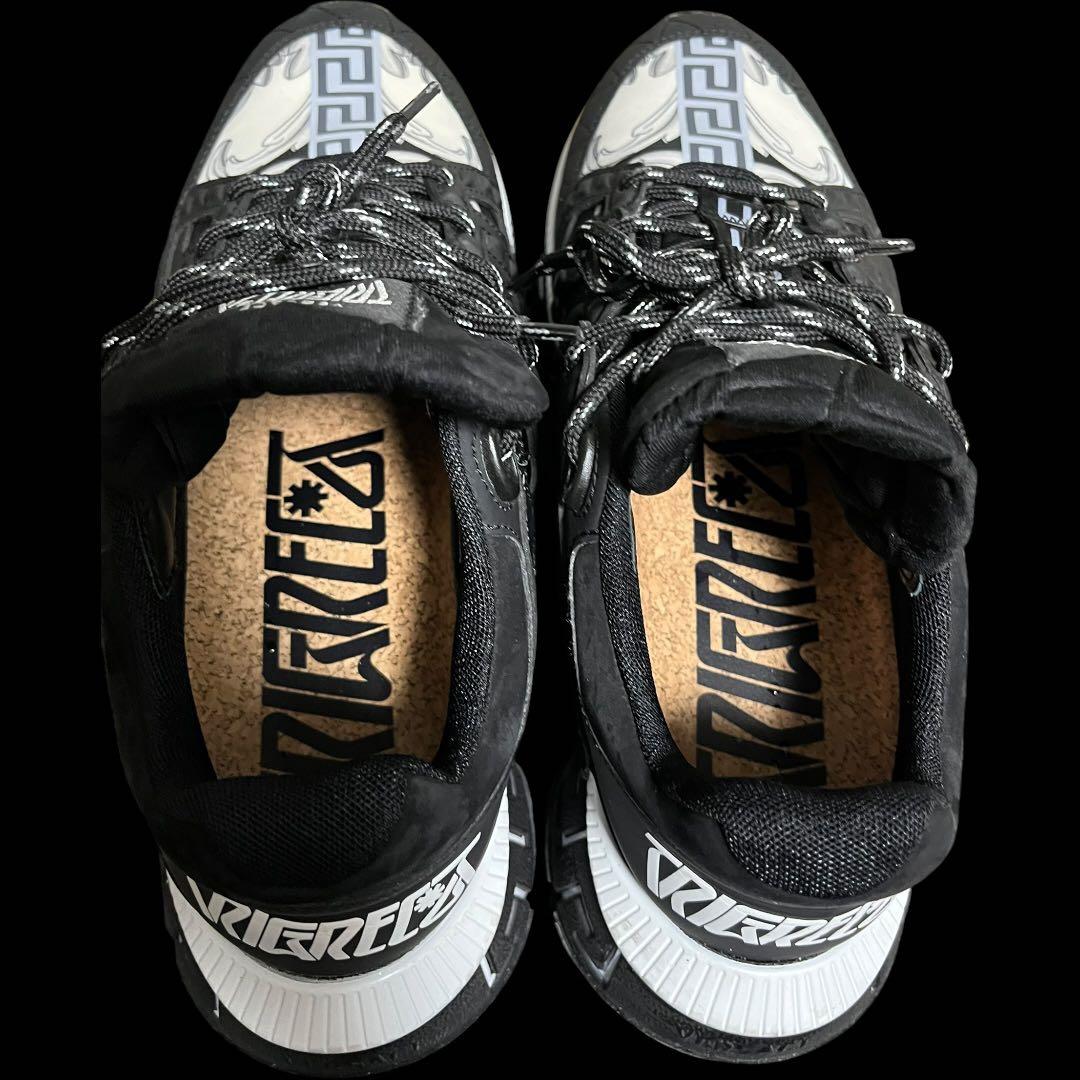 超美品 最安値 バチイケ 幻 VERSACE TRIGRECA スニーカー 43 — image 4
