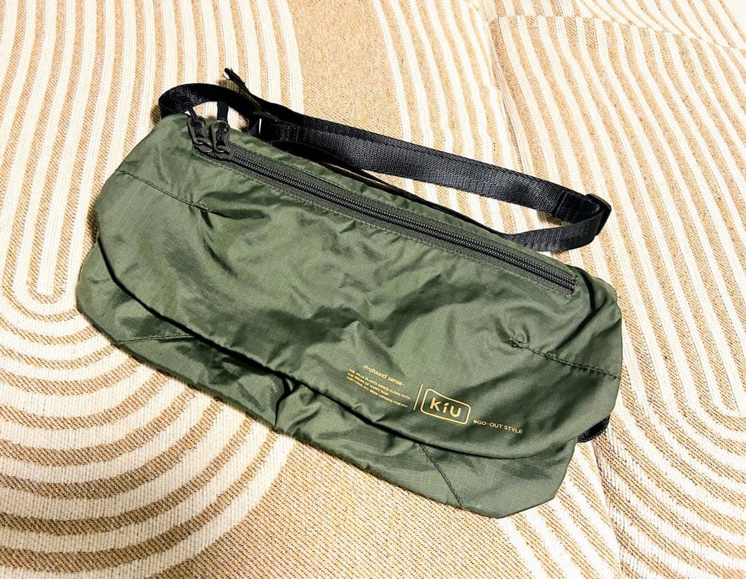 KIUナイロンリップストップボディバッグ — image 2