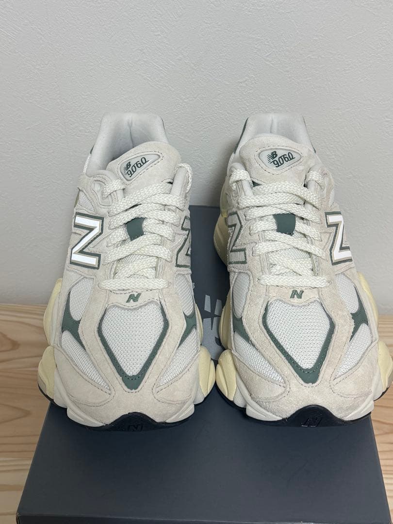 New Balance 9060 スニーカー ホワイト グリーン — image 2
