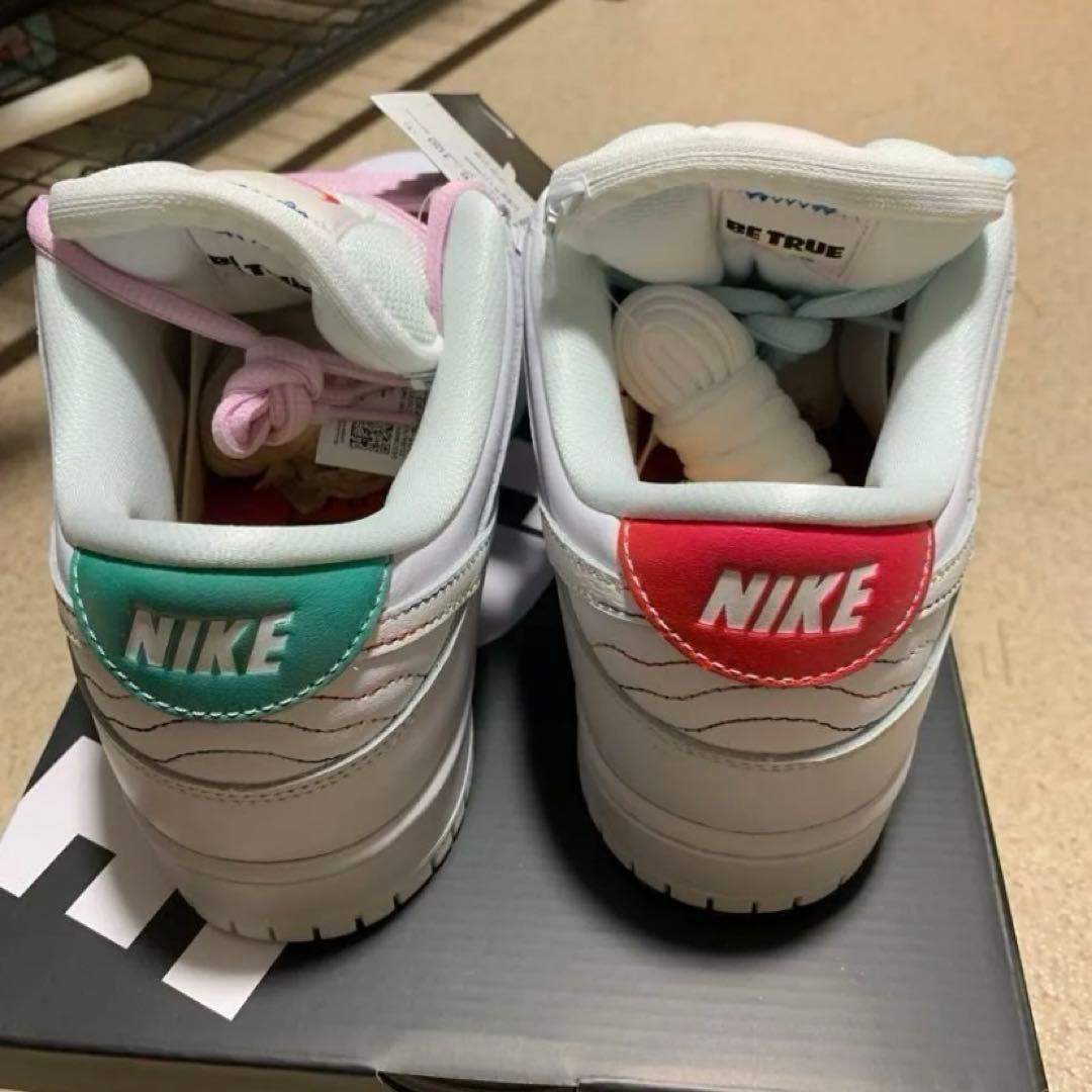 Nike SB Dunk Low "Be True" — image 2