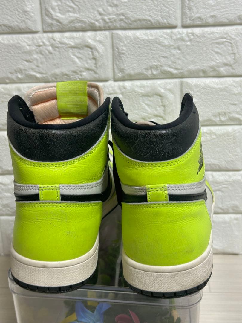 NIKE AIR JORDAN 1 HIGH OG VOLT 29cm — image 3