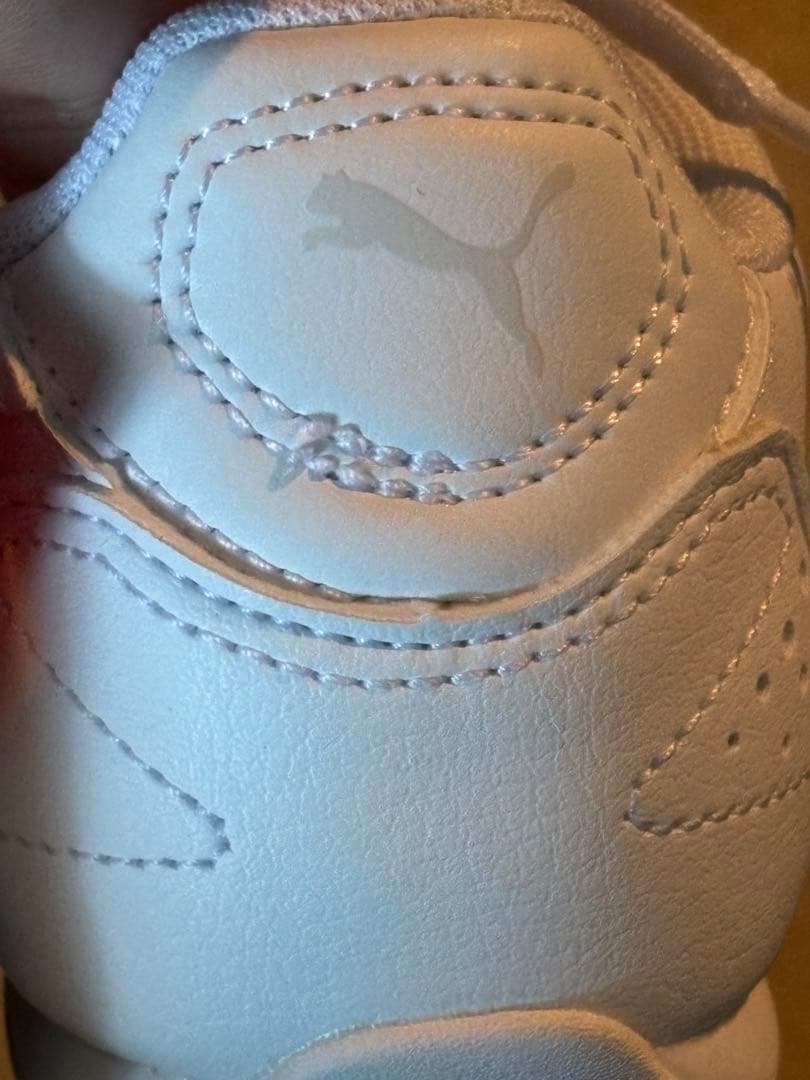 ✨新品✨Puma CATCH ホワイト スニーカー 22.5 — image 3