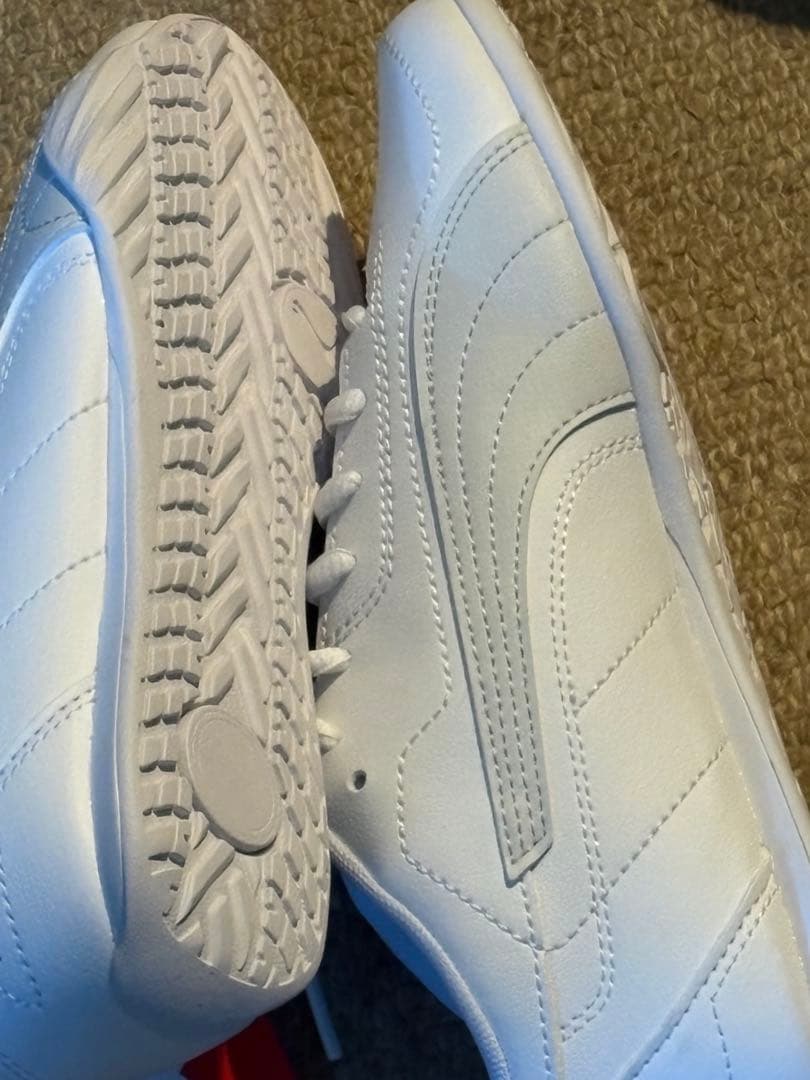 ✨新品✨Puma CATCH ホワイト スニーカー 22.5 — image 4